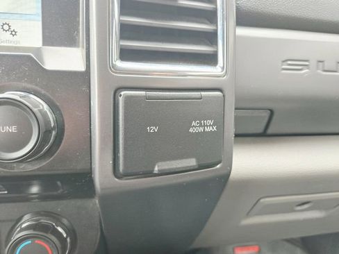 Used 2017 Ford F250 XLT w/ XLT Value Package image 31