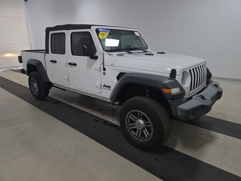 Used 2020 Jeep Gladiator Sport w/ Quick Order Package 24S image 3