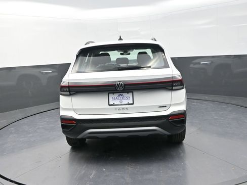 New 2026 Volkswagen Taos S image 7