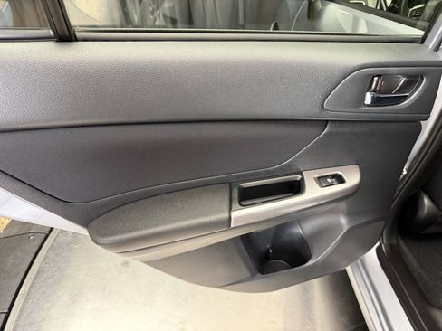 Used 2015 Subaru Impreza 2.0i Premium AWD/4WD image 25
