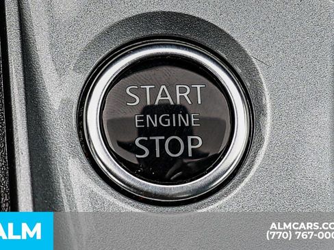 Used 2025 Nissan Altima 2.5 SV FWD image 41