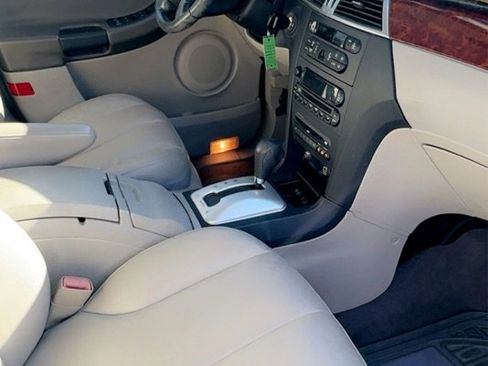 Used 2004 Chrysler Pacifica AWD w/ Smokers Group image 8