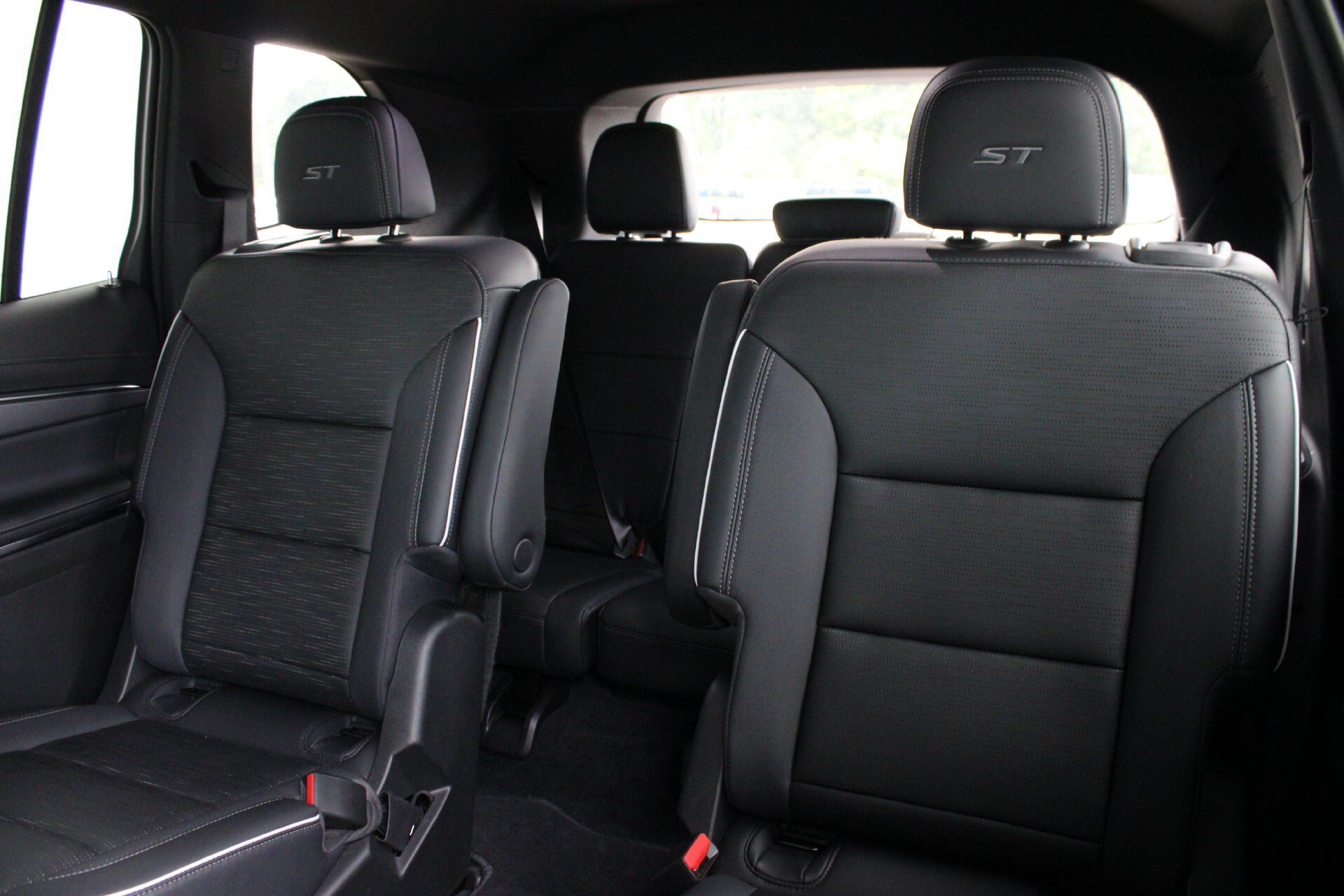 Used 2026 Buick Enclave Sport Touring AWD/4WD image 16