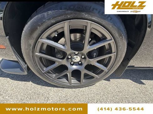 Used 2016 Dodge Challenger R/T Scat Pack w/ Leather Interior Group RWD image 34