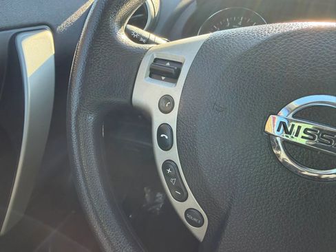 Used 2014 Nissan Rogue S w/ Convenience Package AWD/4WD image 16