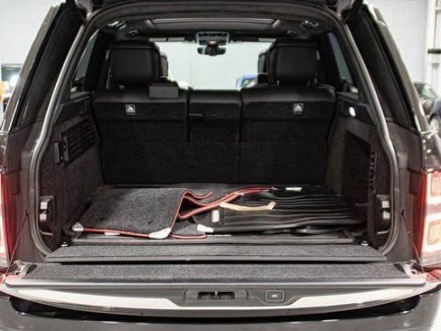 Used 2020 Land Rover Range Rover SV Autobiography Dynamic image 17