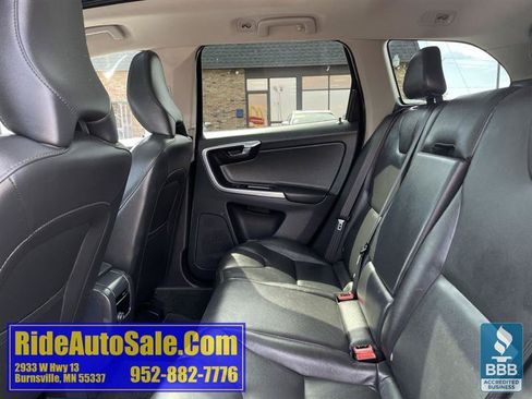 Used 2016 Volvo XC60 T6 w/ Proximity Package AWD/4WD image 12