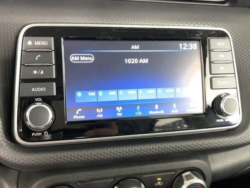 New 2025 Nissan Kicks Play S image 19