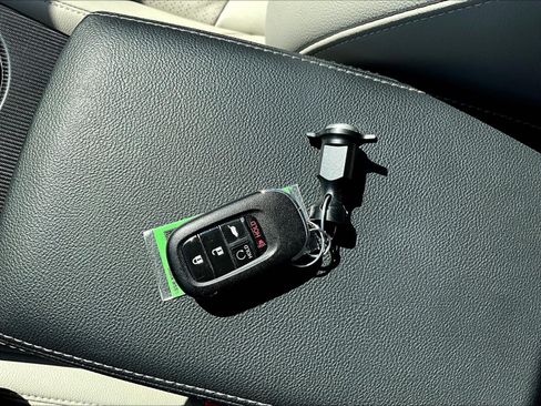 Used 2024 Honda Civic EX-L image 35