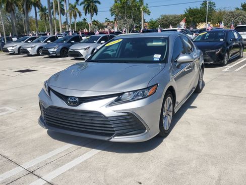 Used 2024 Toyota Camry LE FWD image 7