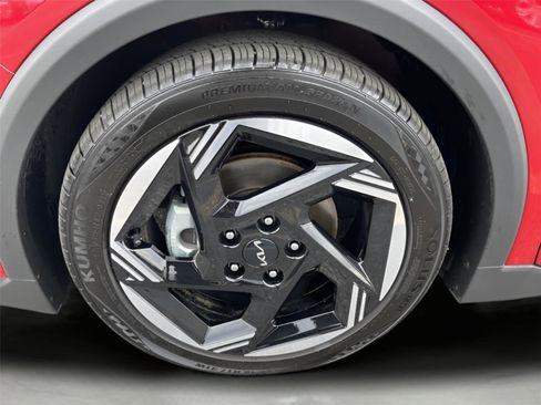 Used 2025 Kia K4 EX image 10