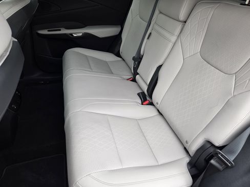 Certified 2025 Lexus RX 350 Premium Plus image 38