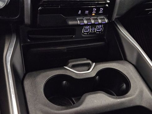 Used 2021 RAM 1500 Laramie image 12