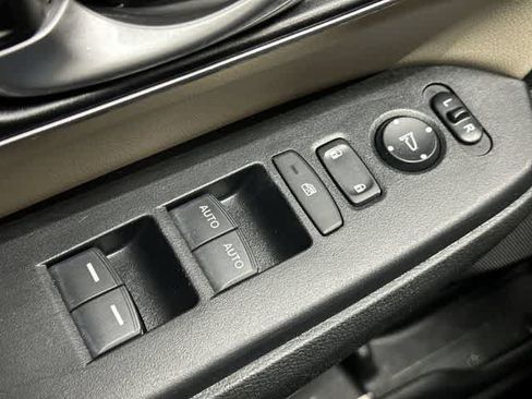 Used 2018 Honda CR-V EX-L image 20