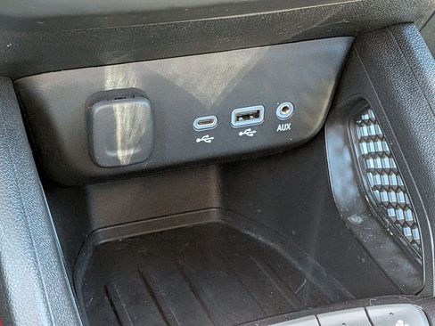 Used 2021 Chevrolet TrailBlazer RS w/ Convenience Package FWD image 20