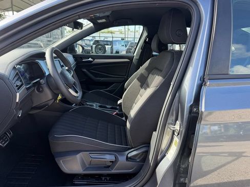 Used 2023 Volkswagen Jetta Sport FWD image 12