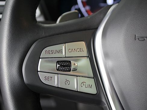 Certified 2025 BMW X4 xDrive30i image 15