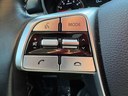 Used 2022 Kia Telluride LX image 16