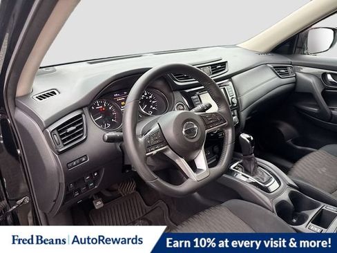 Used 2018 Nissan Rogue SV AWD/4WD image 13