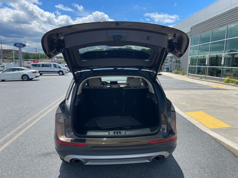 Used 2022 Lincoln Corsair AWD w/ Premium Package image 5