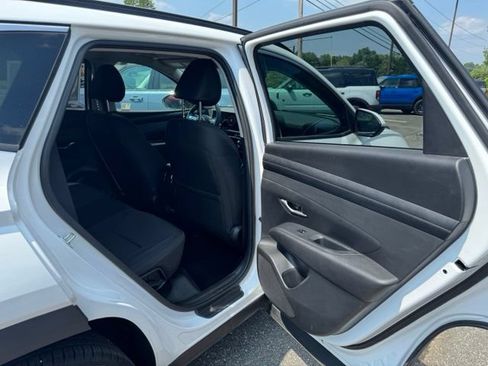 Used 2025 Hyundai Tucson SEL FWD image 18