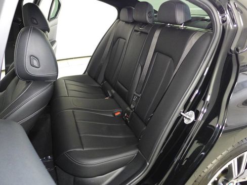 Certified 2023 BMW 330i Sedan RWD image 21