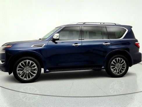 Used 2024 Nissan Armada Platinum w/ Captain's Chairs Package RWD image 8