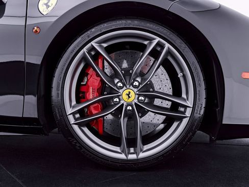 Used 2018 Ferrari 488 Spider RWD image 47