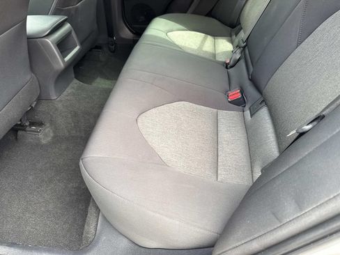 Used 2020 Toyota Camry LE w/ Convenience Package FWD image 15