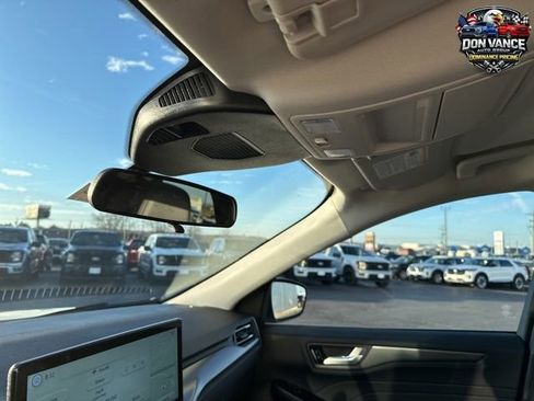 New 2026 Ford Escape SE FWD image 21