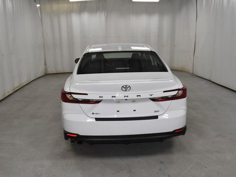 Certified 2025 Toyota Camry SE image 7