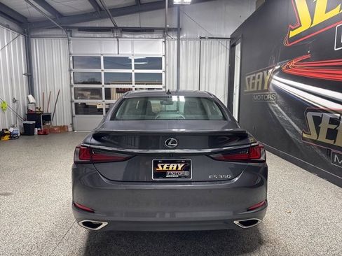 Used 2024 Lexus ES 350 w/ Premium Package image 16