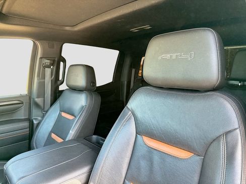 Used 2023 GMC Sierra 1500 AT4 w/ AT4 Premium Package AWD/4WD image 13