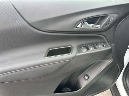 Certified 2024 Chevrolet Equinox RS FWD image 14