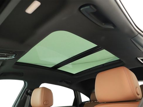 Used 2024 Audi Q8 e-tron Premium Plus w/ Premium Plus Package image 26