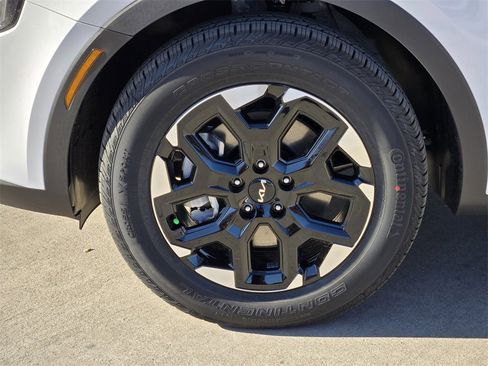 New 2026 Kia Sorento S image 16