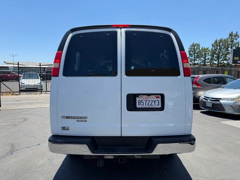 Used 2014 Chevrolet Express 2500 LT w/ LT Preferred Equipment Group RWD image 15