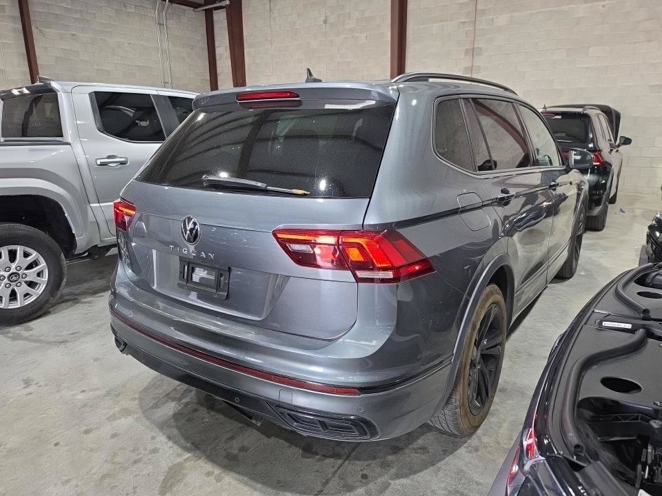 Used 2023 Volkswagen Tiguan SE R-Line FWD image 7