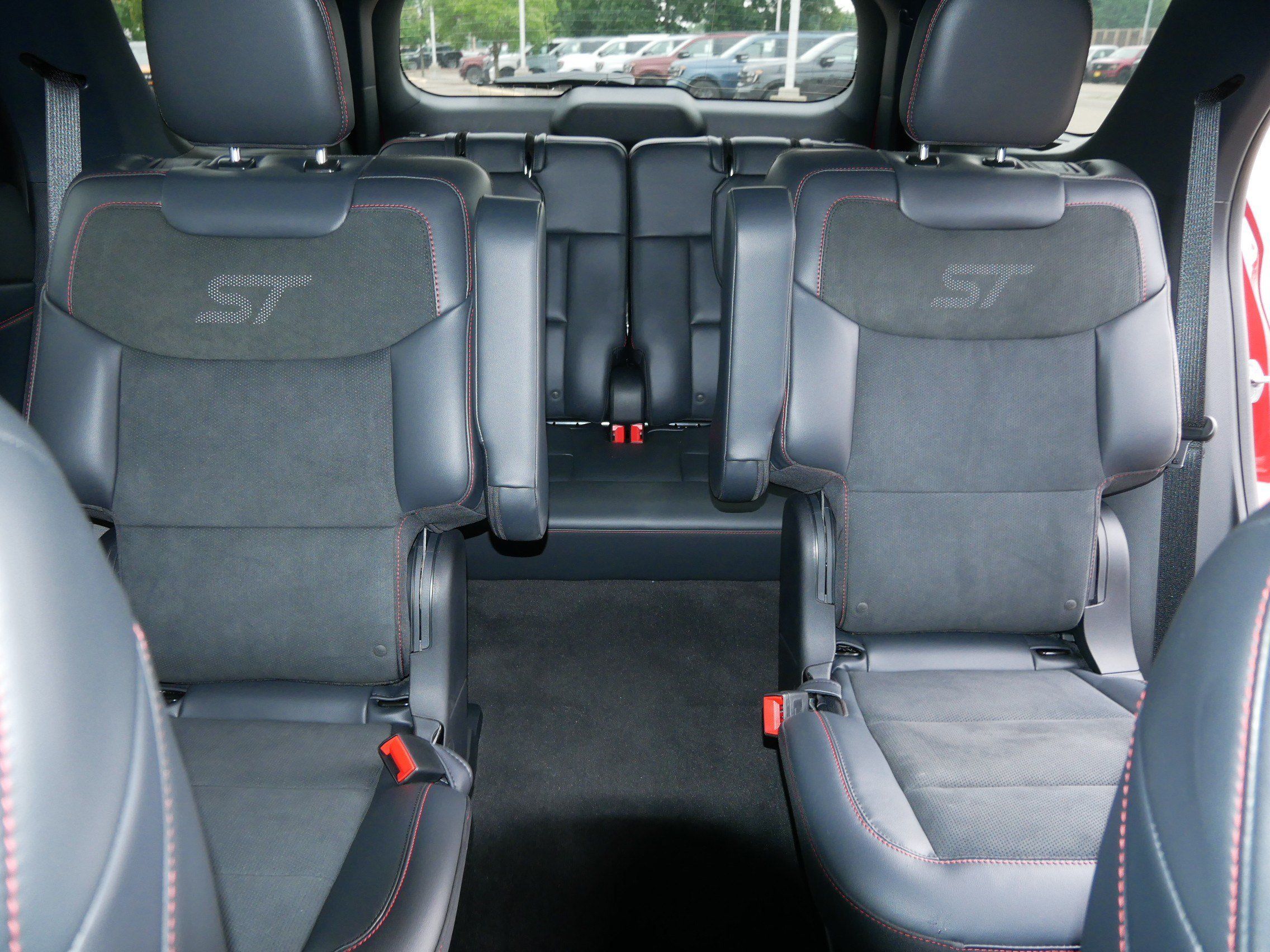Used 2026 Ford Explorer ST w/ Sun And Sound Package AWD/4WD image 13