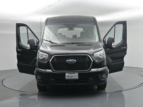 Used 2024 Ford Transit 350 XLT image 32
