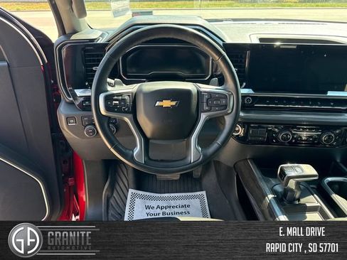 Used 2025 Chevrolet Silverado 1500 LTZ AWD/4WD image 13
