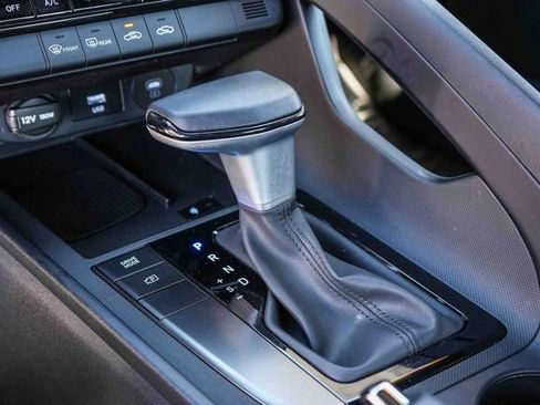 Certified 2025 Hyundai Elantra Sport image 20