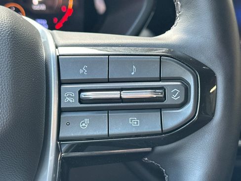 Used 2026 Chevrolet Colorado Trail Boss AWD/4WD image 32