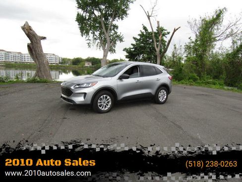 Used 2022 Ford Escape SE AWD/4WD image 1