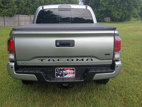 Used 2023 Toyota Tacoma TRD Sport w/ Advanced Technology Package AWD/4WD image 6