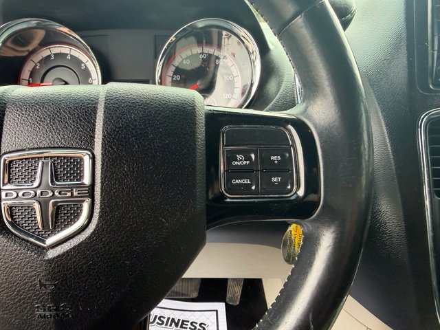 Used 2018 Dodge Grand Caravan SXT FWD image 25