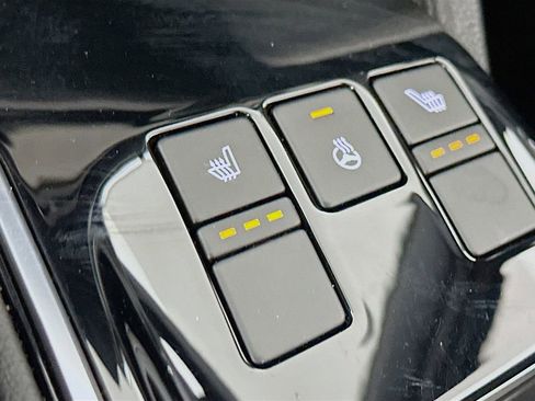 Certified 2025 Kia Sportage X-Pro AWD/4WD image 16