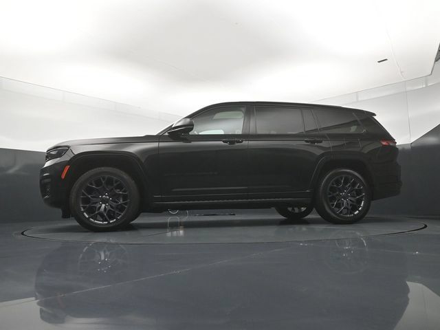 Used 2023 Jeep Grand Cherokee L Summit AWD/4WD image 21