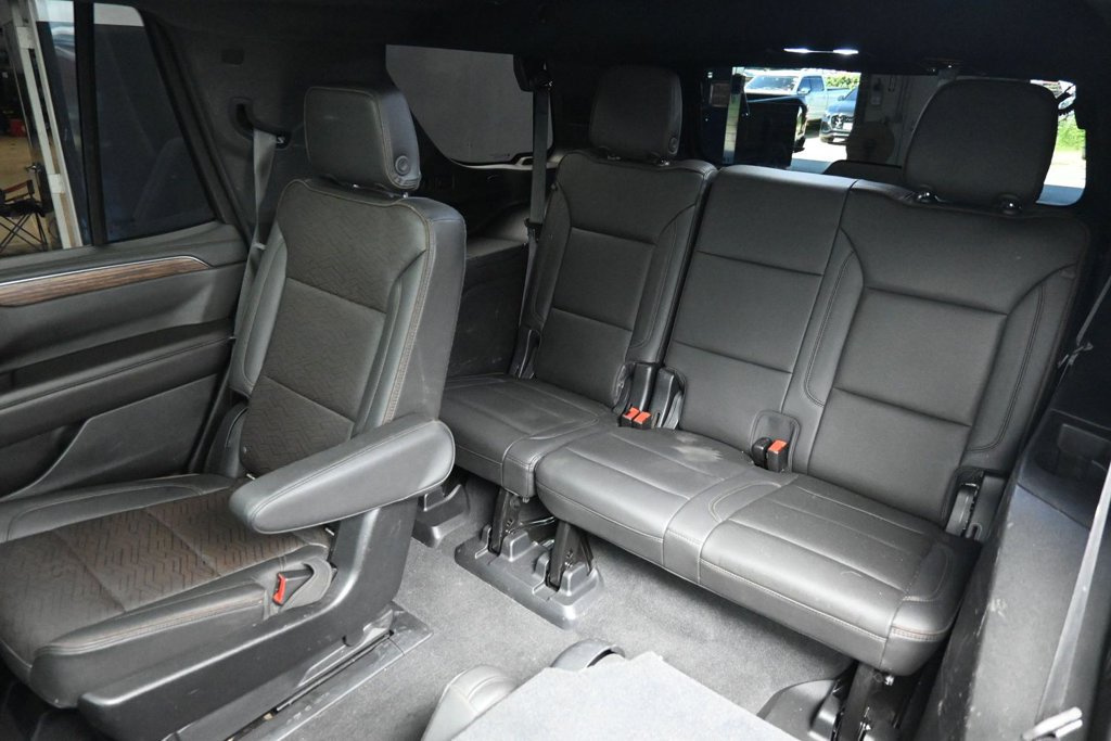 Used 2021 Chevrolet Tahoe High Country w/ Premium Package AWD/4WD image 26