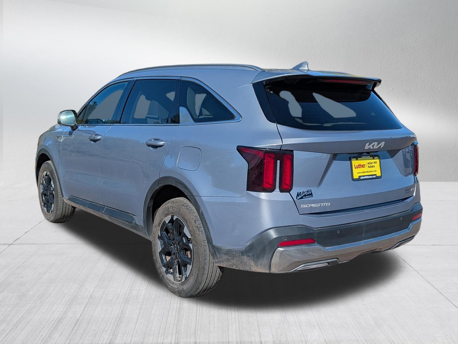 Used 2024 Kia Sorento S w/ Panoramic Sunroof Package AWD/4WD image 5